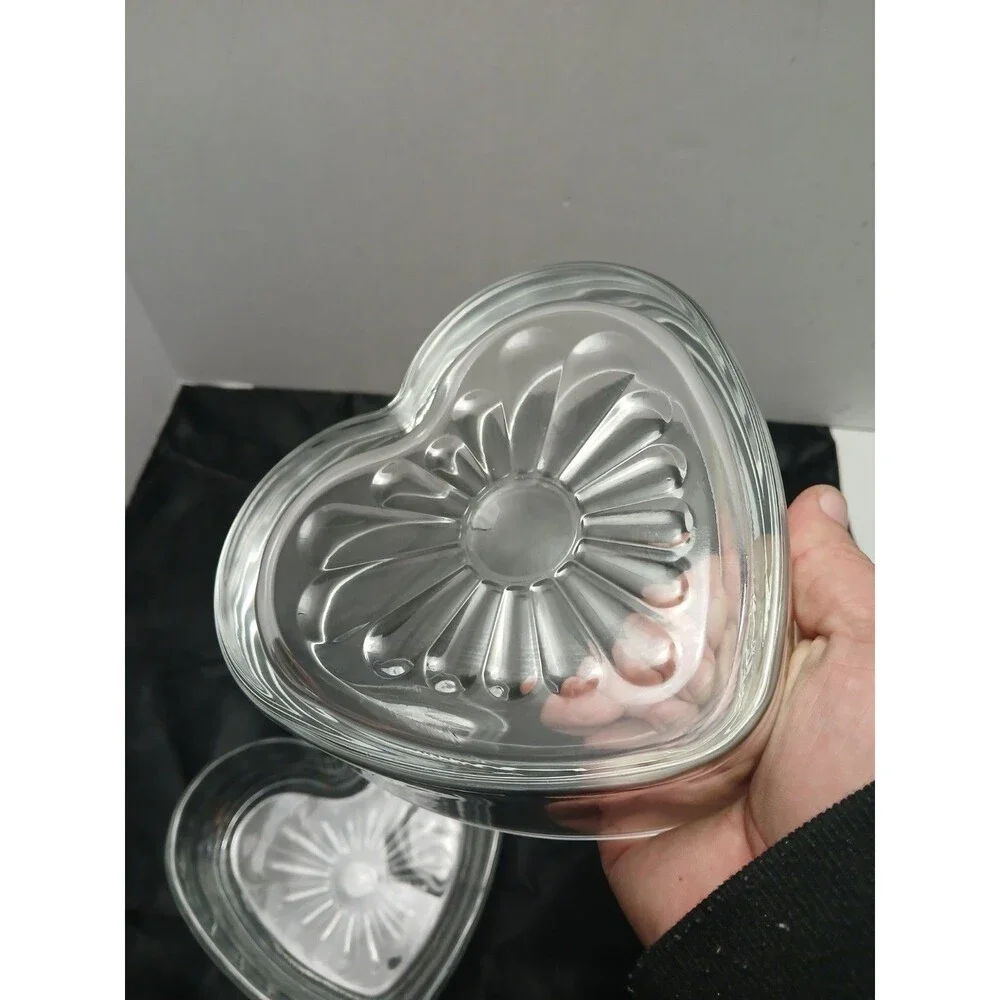 ​2 Pc Heart Shaped Clear Pressed Glass Dishes Sunburst Fluted Candy Nut Bowl Set